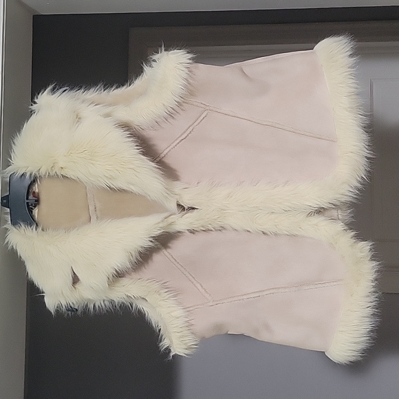 EUC - Carina Bone Suede Vest with Cream Fur Accents, Size L - Picture 3 of 13